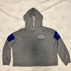 Nike women’s Seattle Seahawks cropped hoodie. Size XL